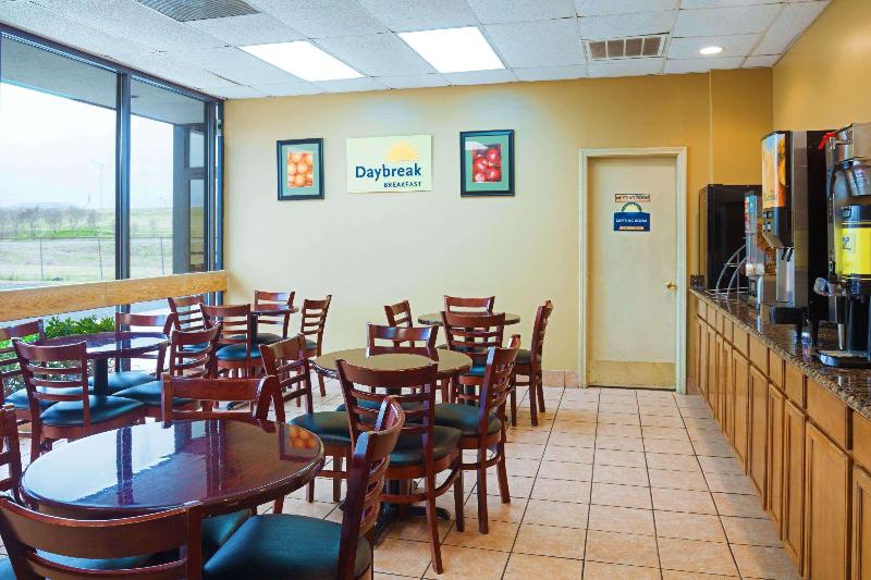 Baymont By Wyndham Lafayette image