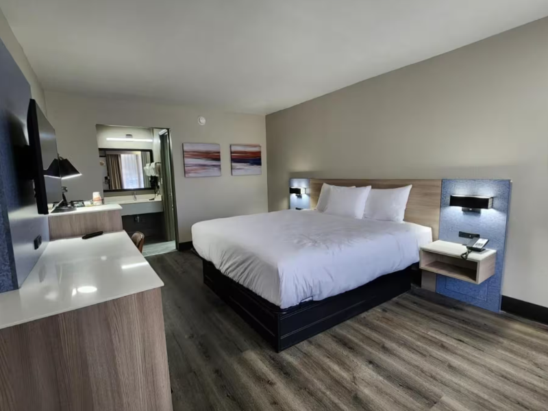 Baymont By Wyndham Lafayette image