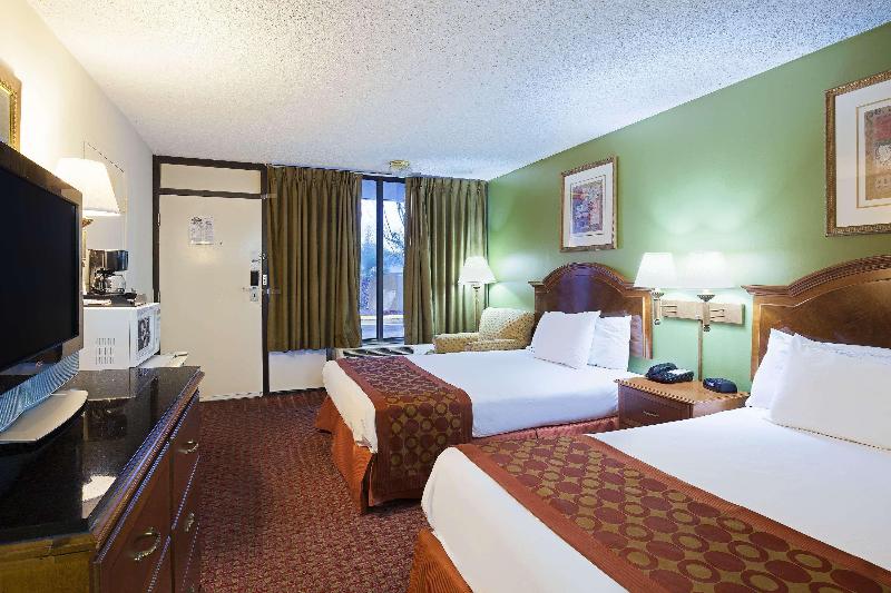 Baymont By Wyndham Lafayette image
