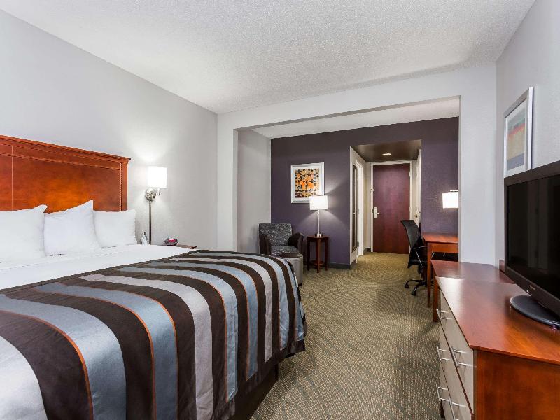 Wingate By Wyndham Chesapeake image