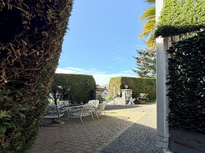 Ocean Breeze Executive Bed And Breakfast