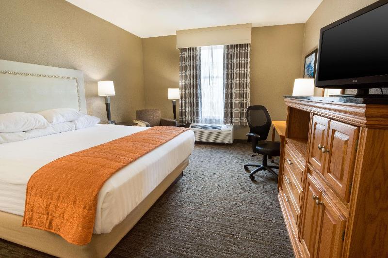 Drury Inn & Suites Lafayette image