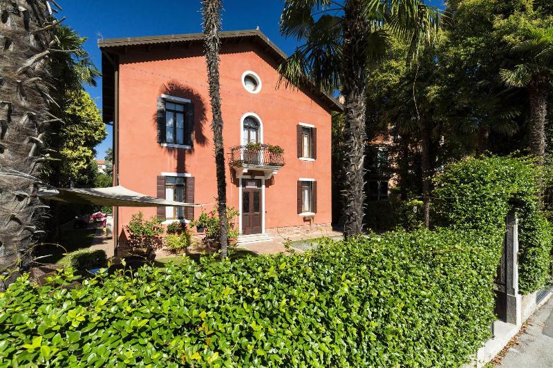 Villa Casanova image