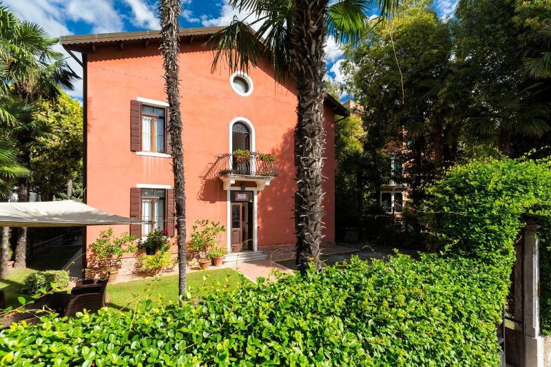 Villa Casanova image