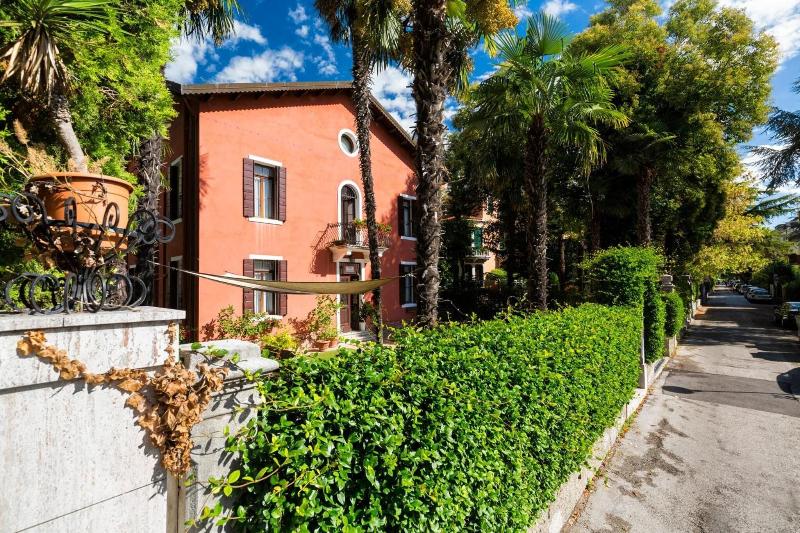 Villa Casanova image