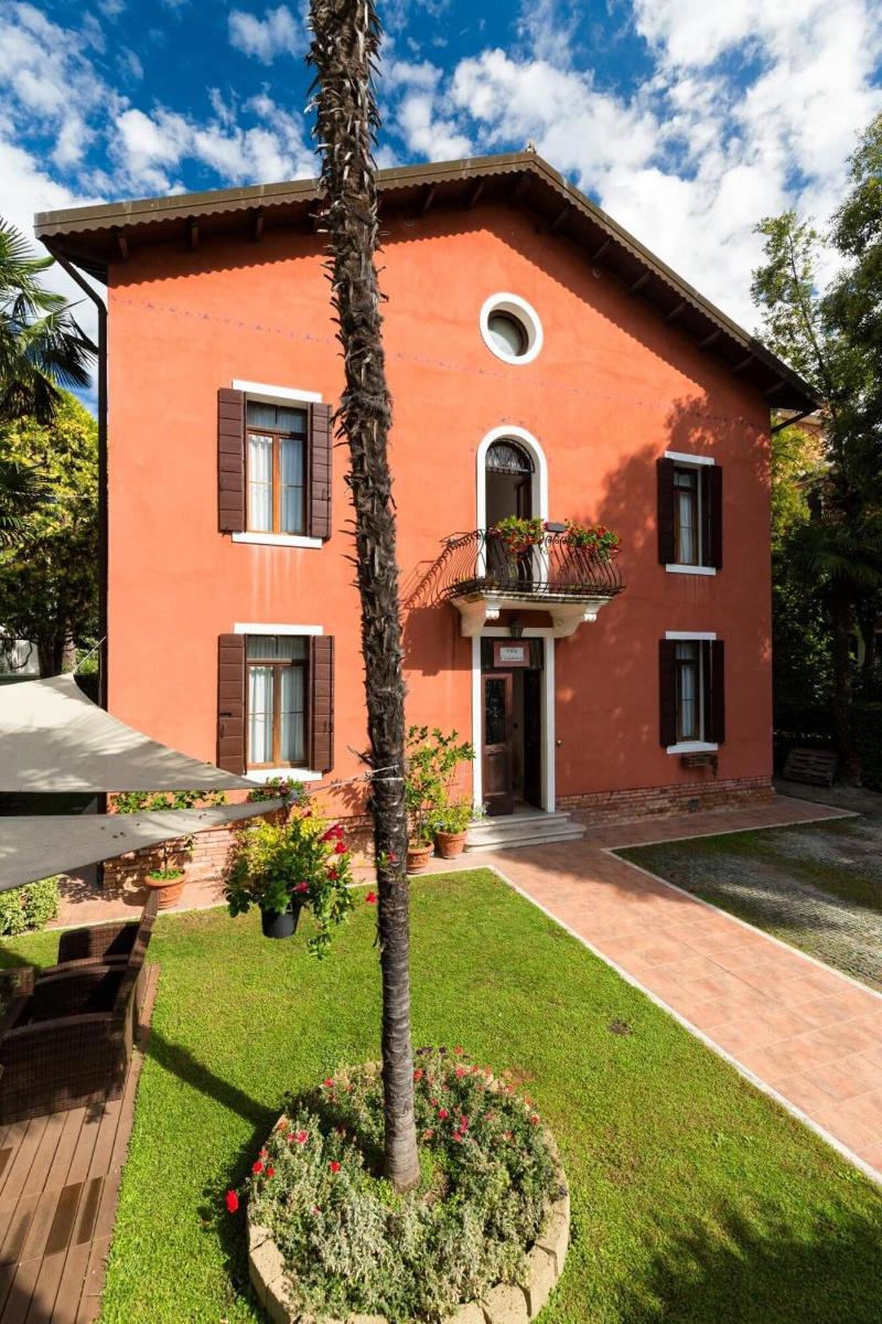 Villa Casanova image