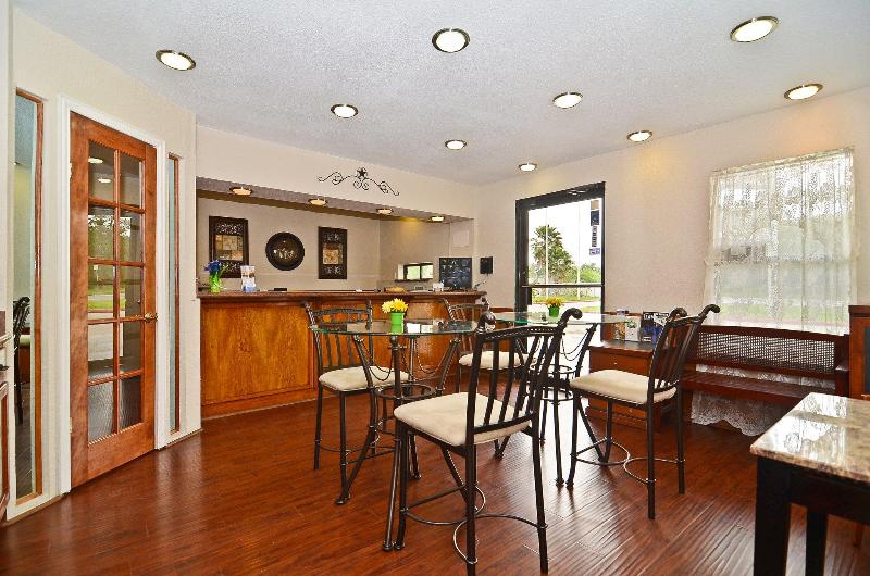 Americas Best Value Inn Bradford image