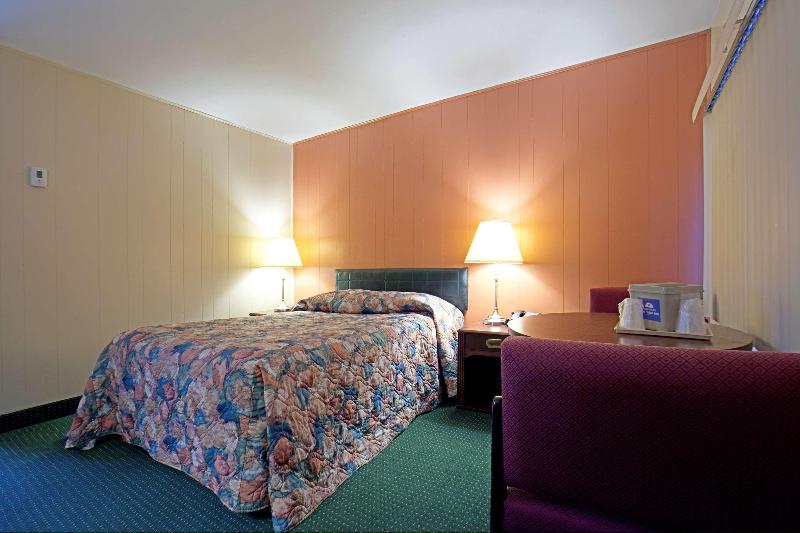 Americas Best Value Inn Bradford image
