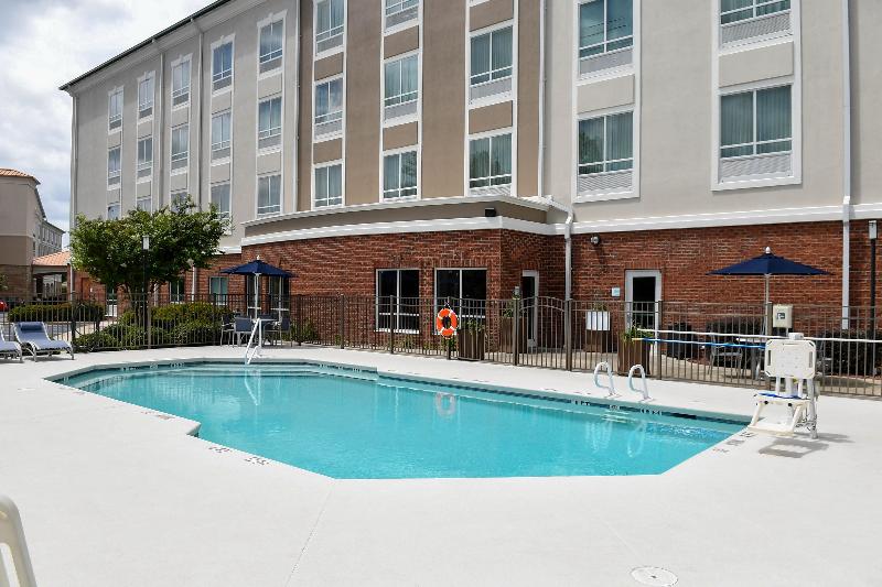 Holiday Inn Express & Suites Valdosta West - Mall