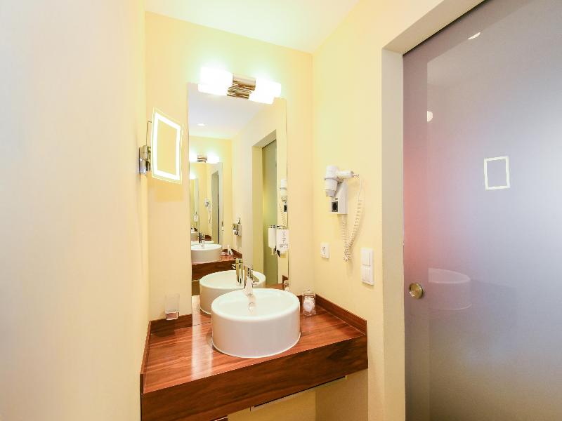 Upstalsboom Landhotel Friesland image