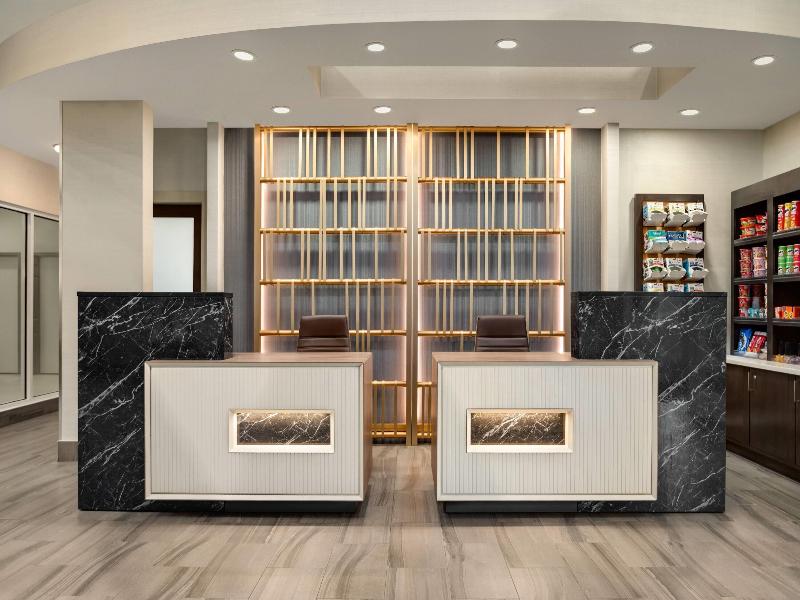 La Quinta Inn Vancouver Airport image