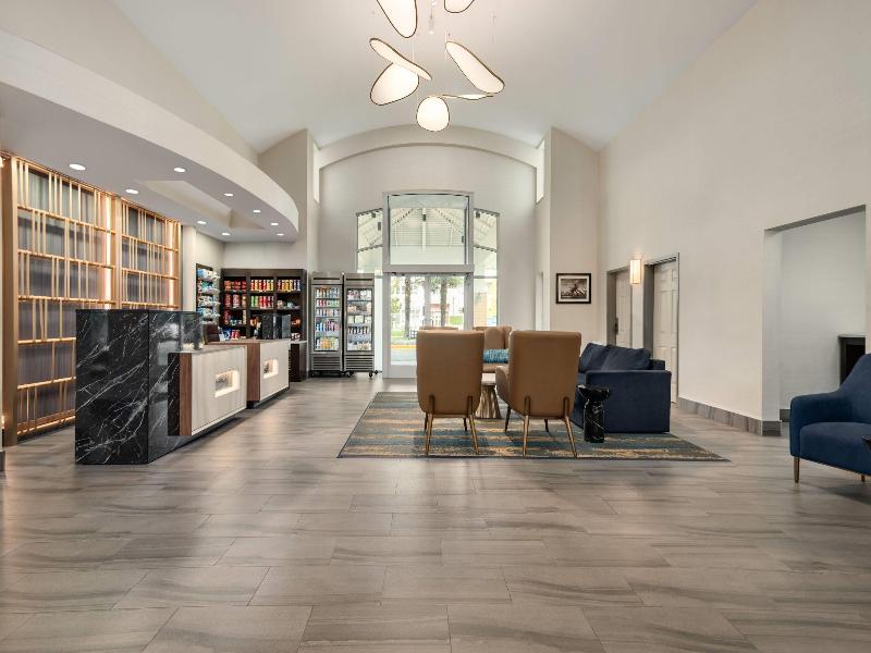 La Quinta Inn Vancouver Airport image