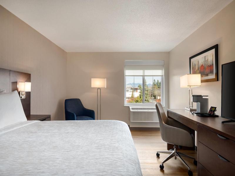 La Quinta Inn Vancouver Airport image