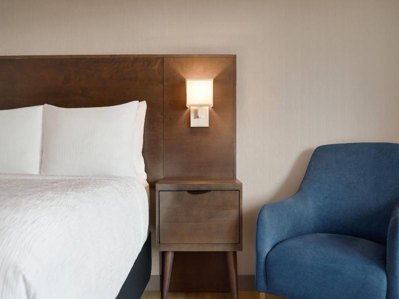 La Quinta Inn Vancouver Airport image