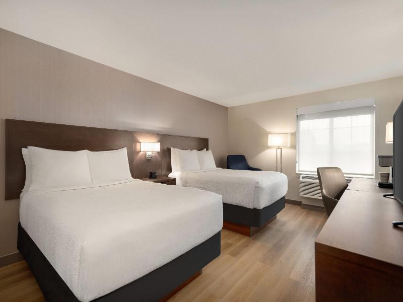 La Quinta Inn Vancouver Airport image