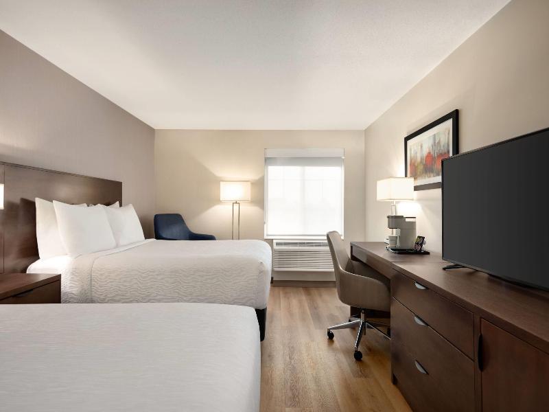 La Quinta Inn Vancouver Airport image