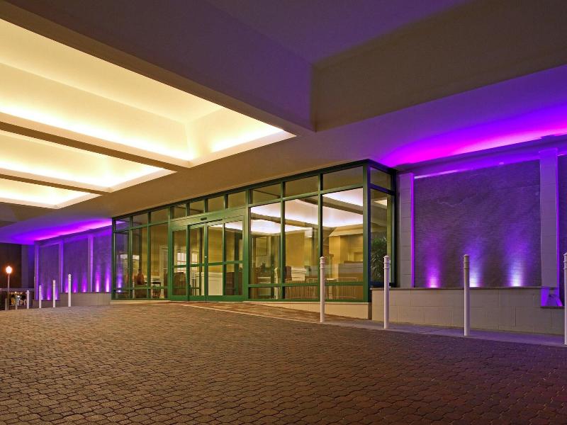 Sheraton Virginia Beach Oceanfront image