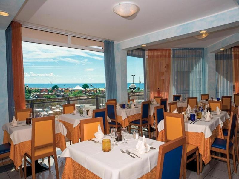 Hotel Bellevue image
