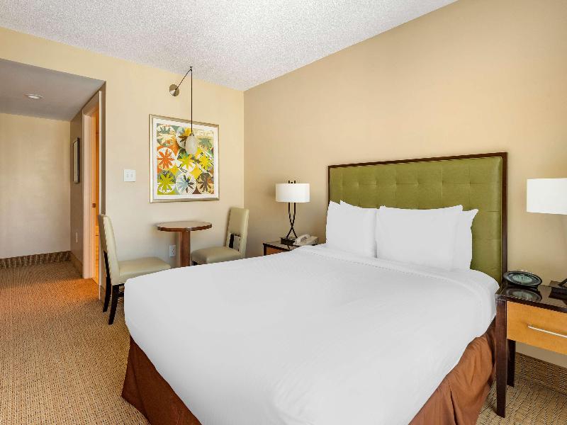 Hilton Vacation Club Ocean Beach Club VA Beach image