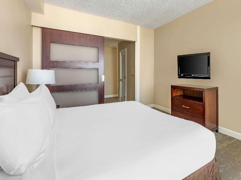 Hilton Vacation Club Ocean Beach Club VA Beach image