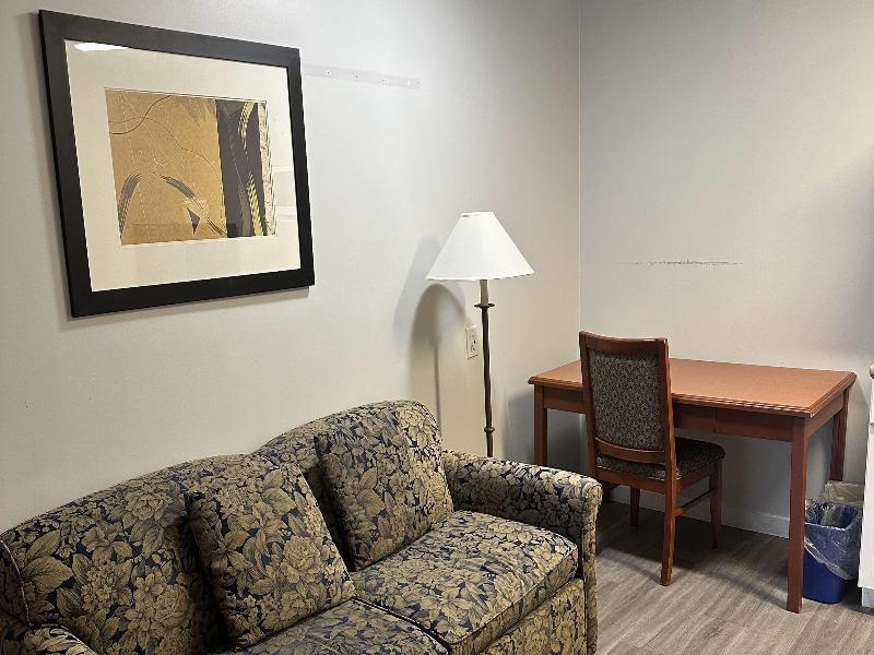 Travelodge By Wyndham Langley image