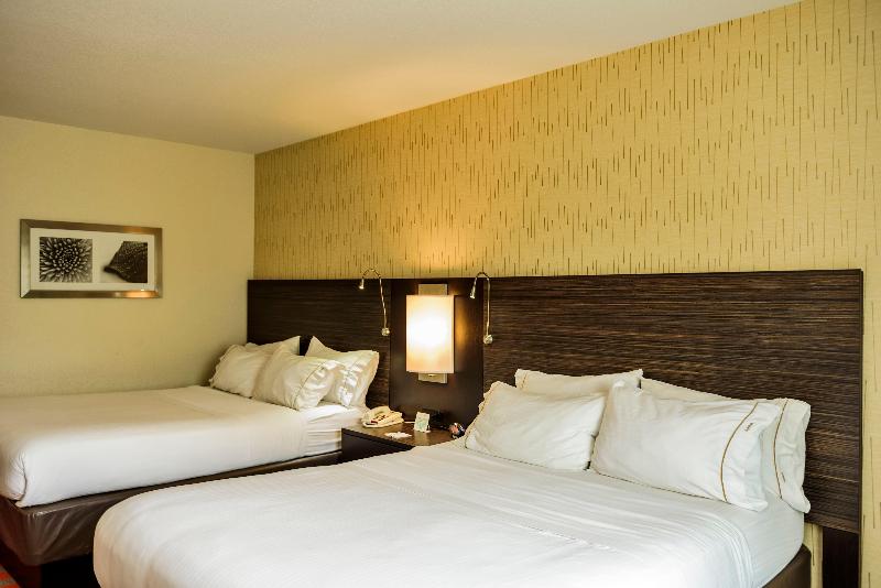 Holiday Inn Express Bradford photo 17