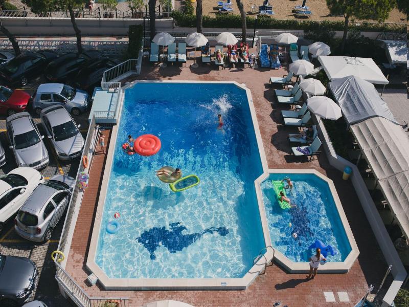 La Bussola image