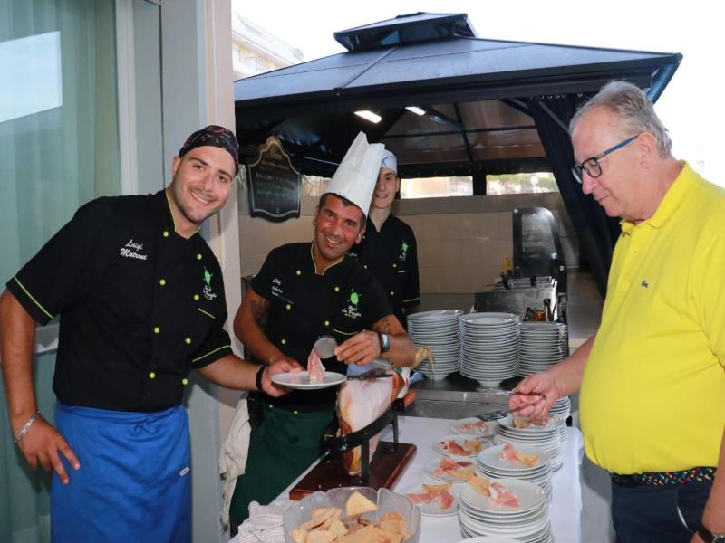 La Bussola image