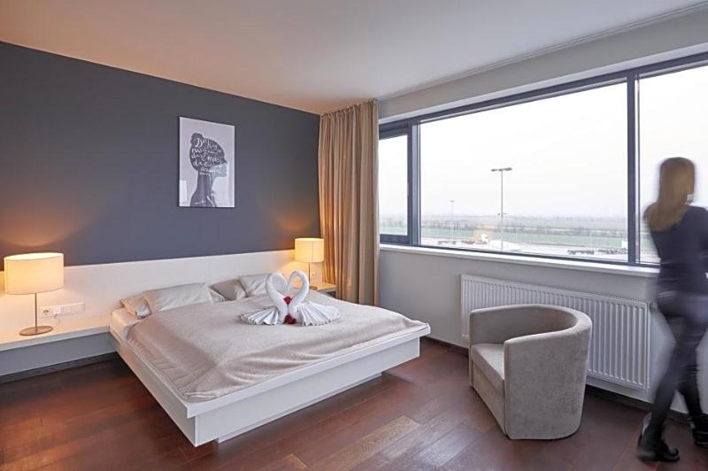 Rosenberger Motor-Hotel Deutsch-Wagram image