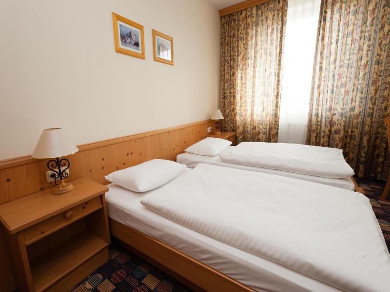 Hotel Partner image