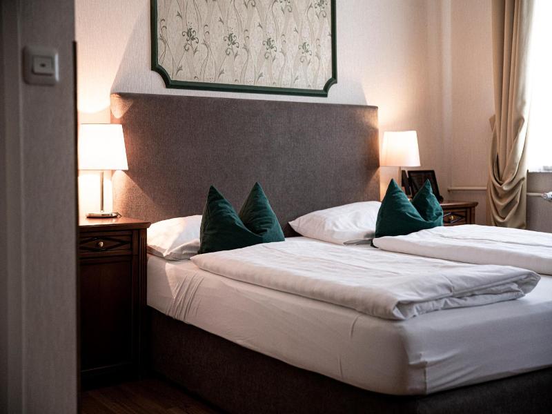 VCH-Hotel Amalienhof image