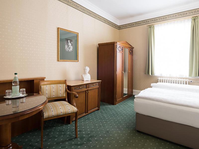 VCH-Hotel Amalienhof image