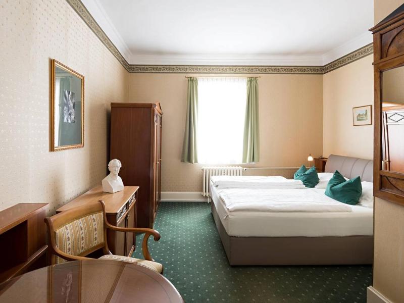 VCH-Hotel Amalienhof image