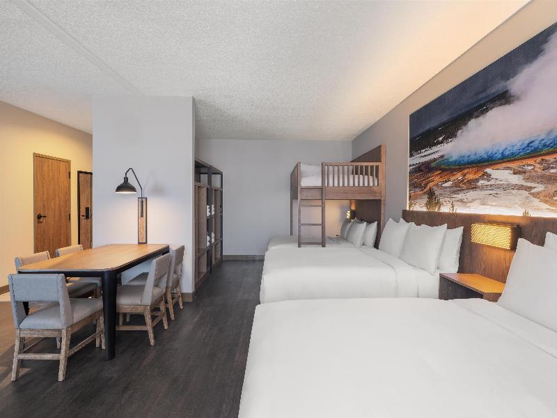 Starlite Yellowstone Tapestry Collection By Hilton image