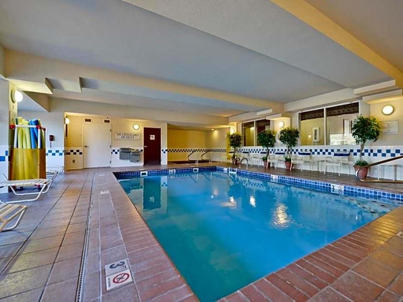 Clubhouse Inn West Yellowstone image