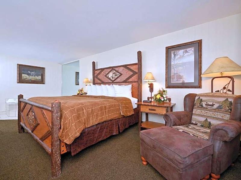 Clubhouse Inn West Yellowstone image