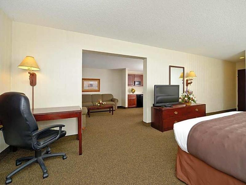 Clubhouse Inn West Yellowstone image
