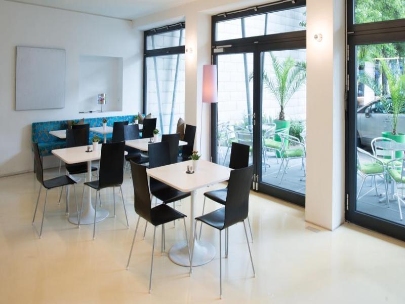 Stanys - Das Apartmenthotel image