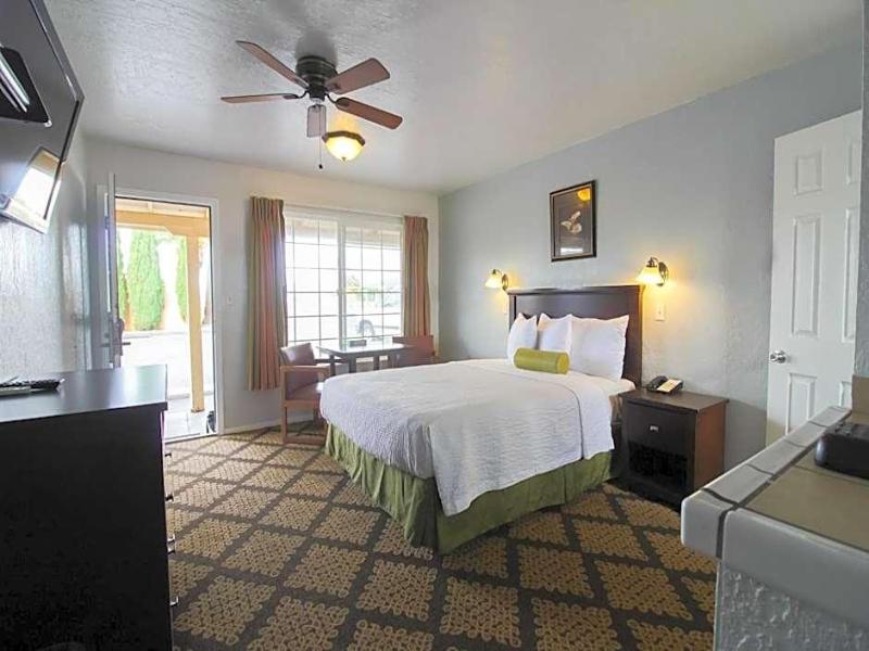 Stage Stop Inn Williams image