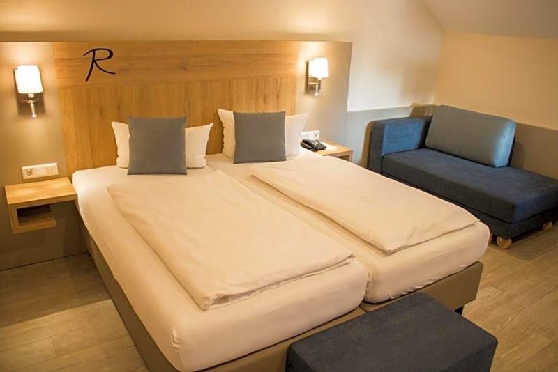 Hotel Weinklause Rosenbusch image