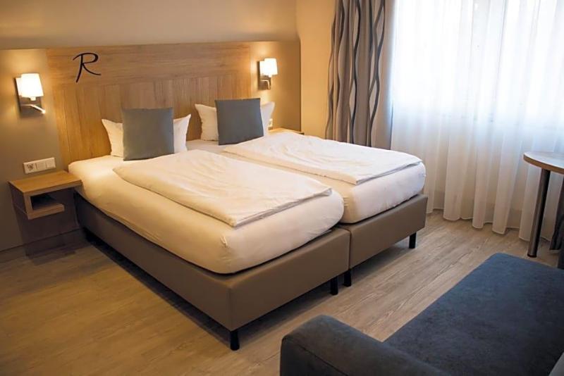 Hotel Weinklause Rosenbusch image