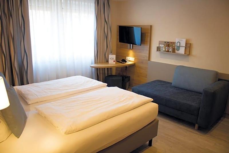 Hotel Weinklause Rosenbusch image