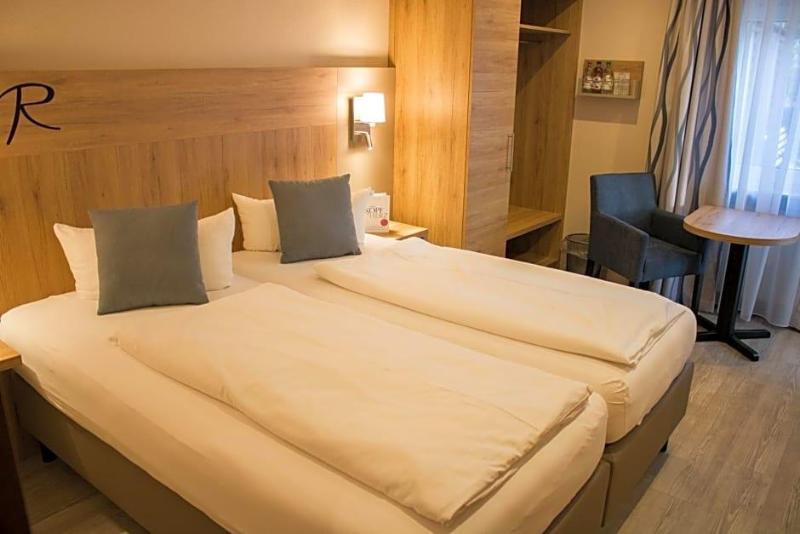 Hotel Weinklause Rosenbusch image