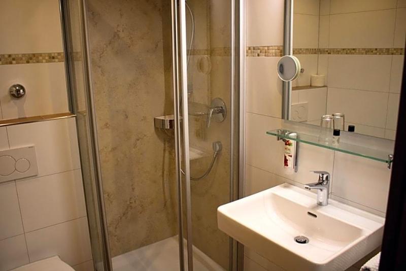 Hotel Weinklause Rosenbusch image
