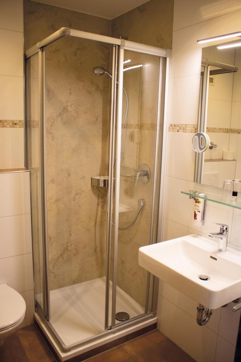 Hotel Weinklause Rosenbusch image