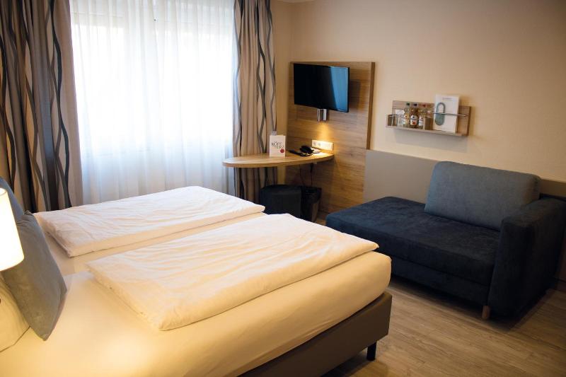 Hotel Weinklause Rosenbusch image