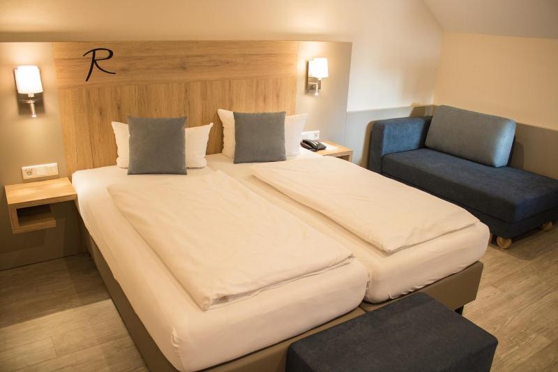 Hotel Weinklause Rosenbusch image