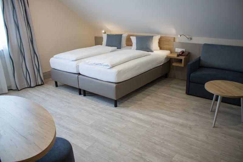Hotel Weinklause Rosenbusch image
