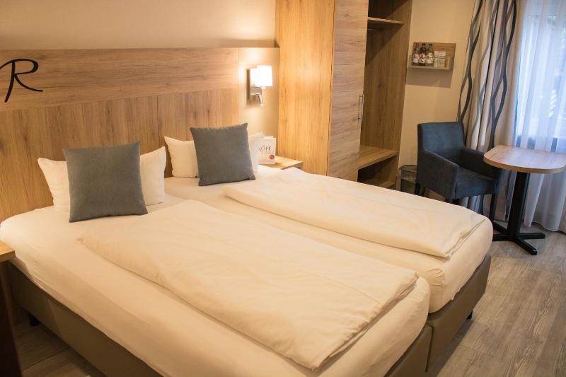 Hotel Weinklause Rosenbusch image