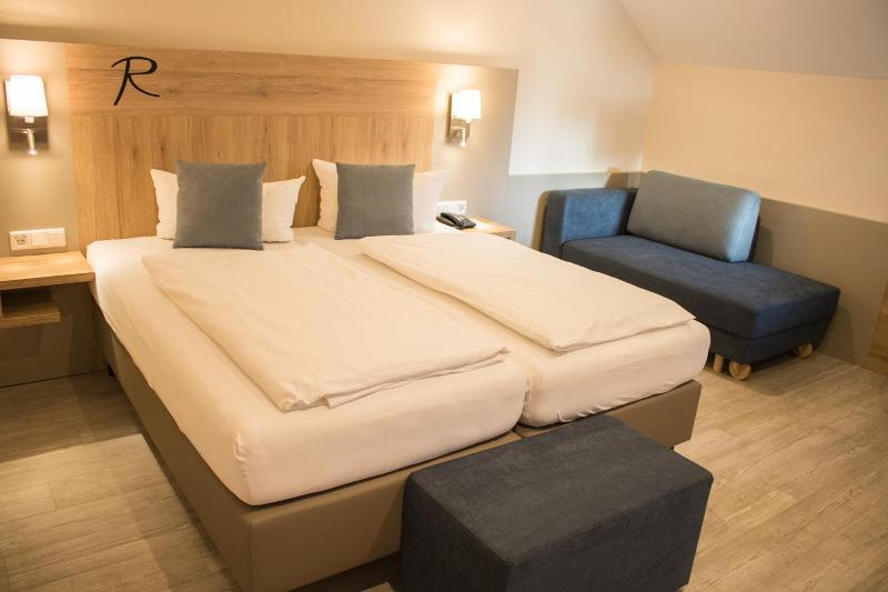 Hotel Weinklause Rosenbusch image